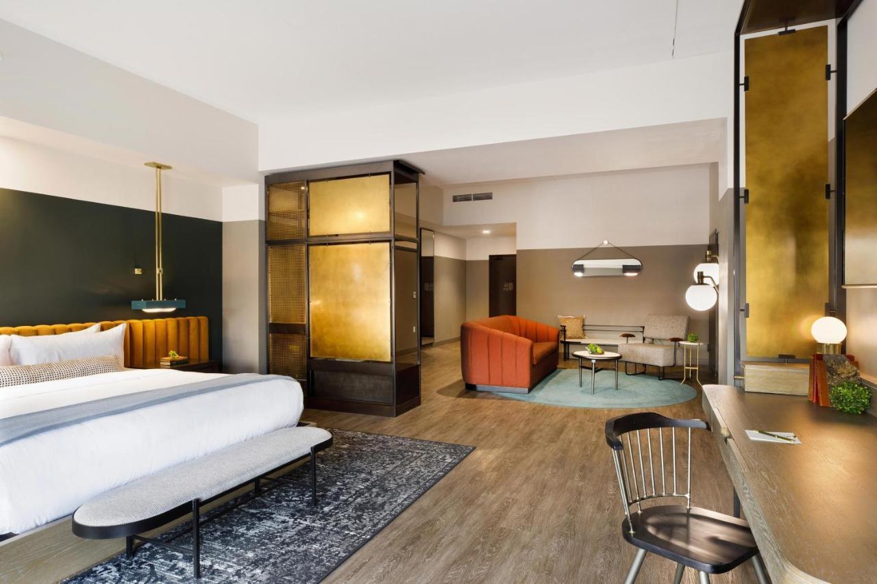 Cyrus Hotel, Topeka, A Tribute Portfolio Hotel Екстериор снимка