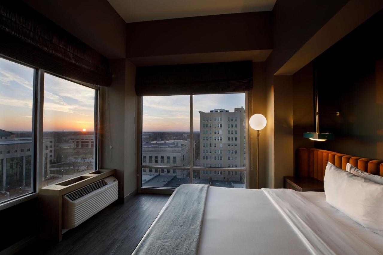 Cyrus Hotel, Topeka, A Tribute Portfolio Hotel Екстериор снимка