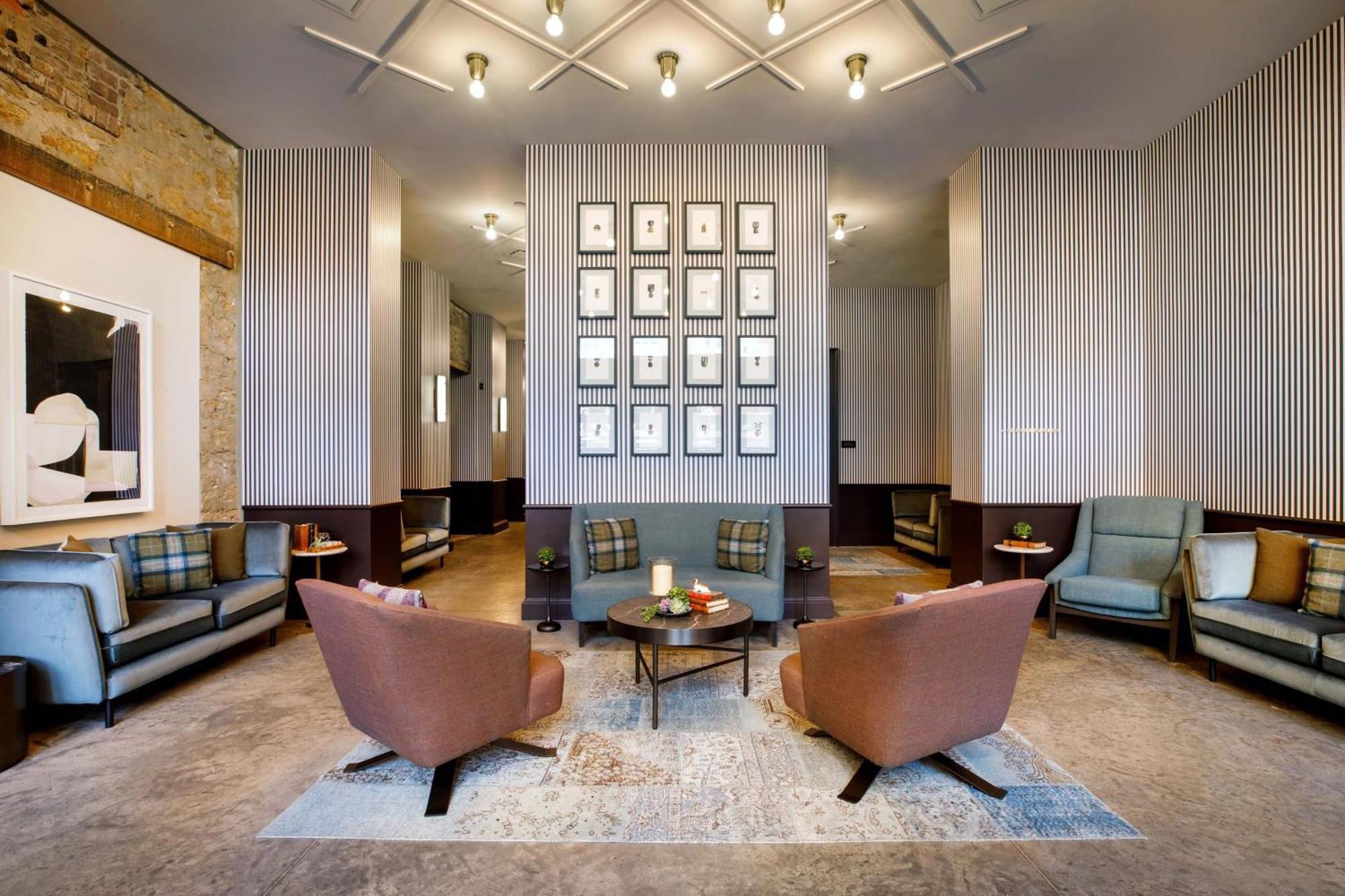 Cyrus Hotel, Topeka, A Tribute Portfolio Hotel Екстериор снимка