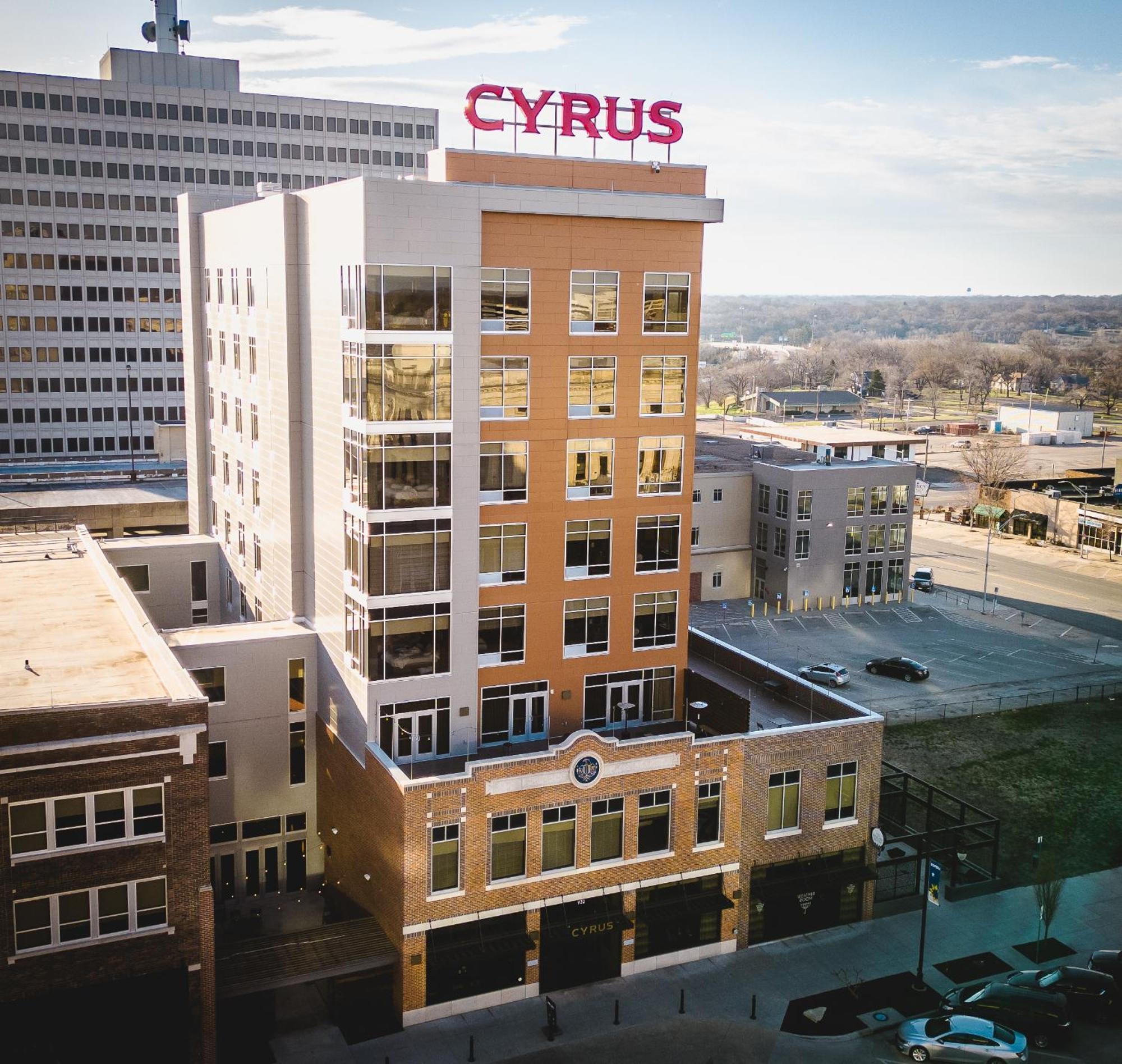 Cyrus Hotel, Topeka, A Tribute Portfolio Hotel Екстериор снимка